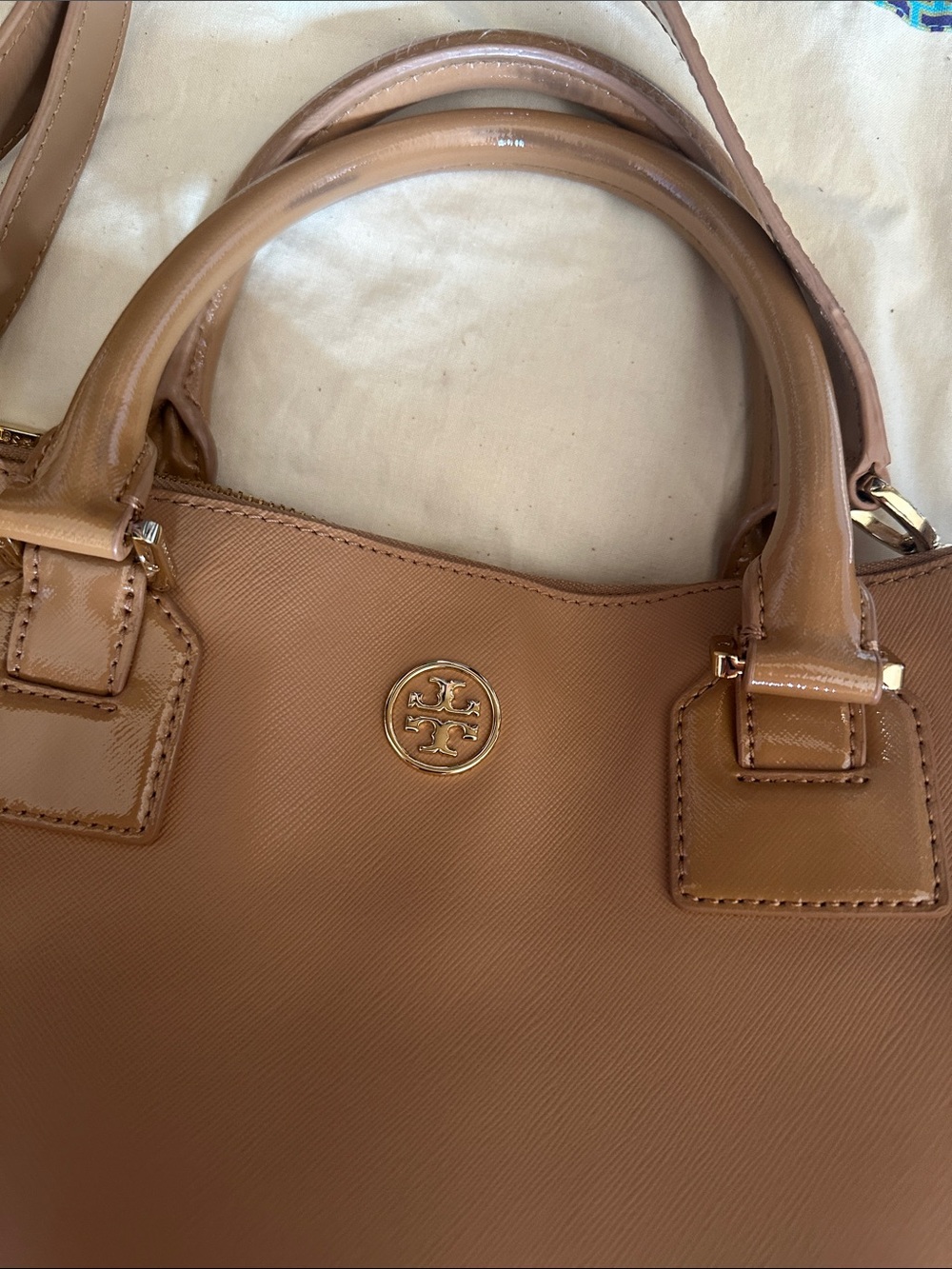EUC Tory Burch Classic Tan Leather Tote Bag with Detachable Strap - Picture 8 of 11